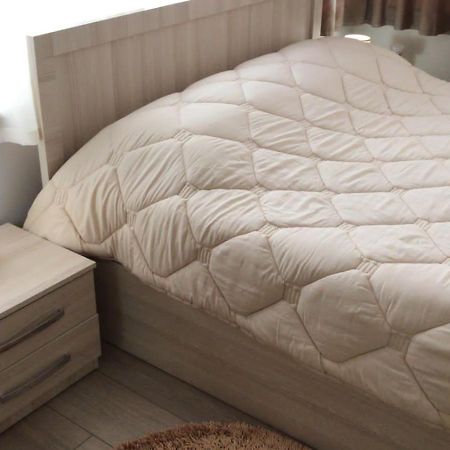 Home Away From Home Apartment ดูร์เรส ภายนอก รูปภาพ
