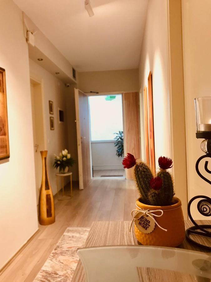 Home Away From Home Apartment ดูร์เรส ภายนอก รูปภาพ