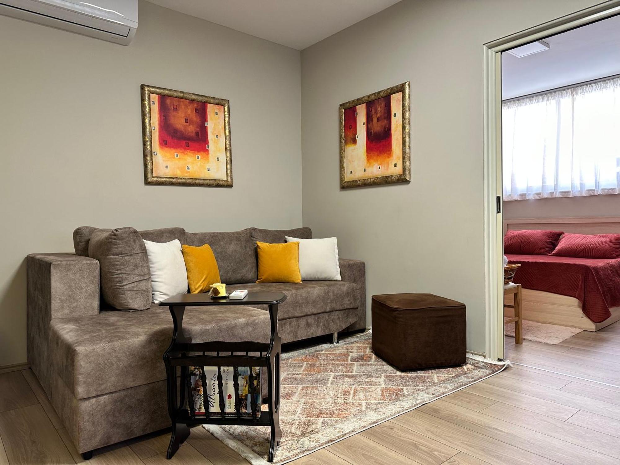 Home Away From Home Apartment ดูร์เรส ภายนอก รูปภาพ
